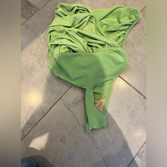 Norma Kamali Diana Dress - Picture 7 of 7